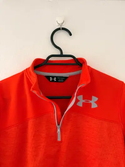Polerón deportivo under armour - miniatura 3