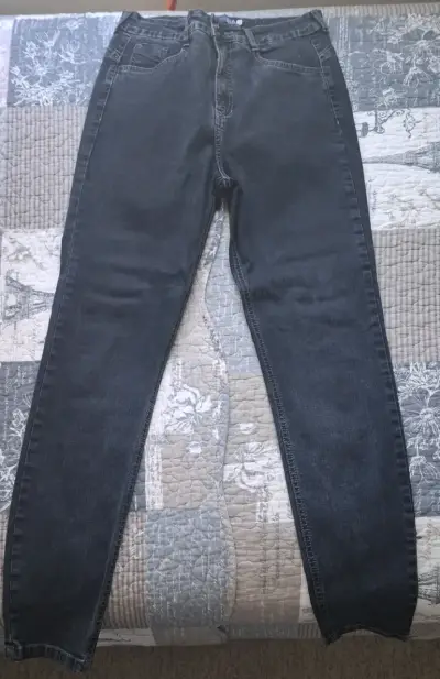 Jeans negros de mujer - miniatura 6