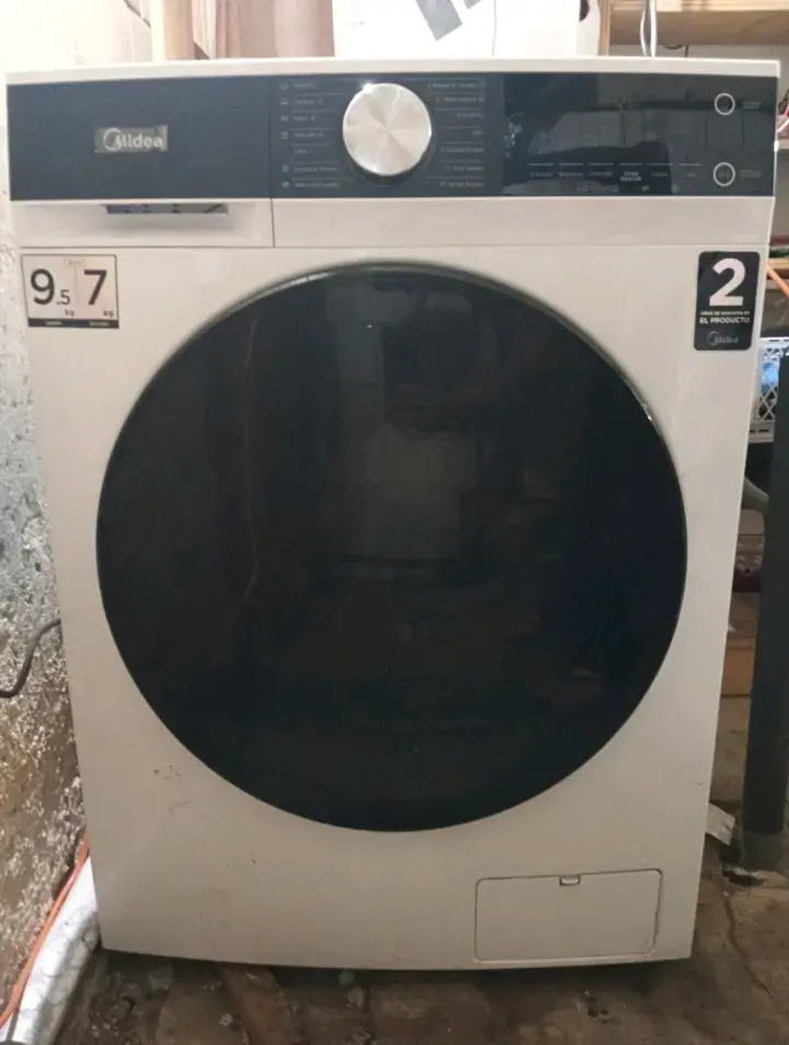 Lavadora-secadora Midea 9.5 kg - 1