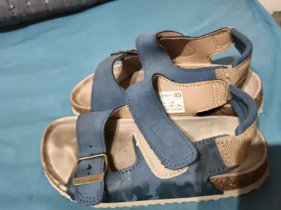 Sandalias azules de niño - miniatura 2