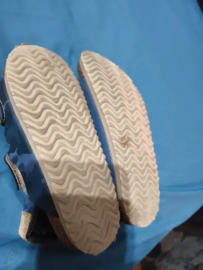 Sandalias azules de niño - miniatura 3