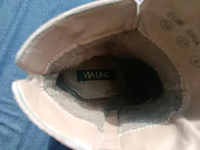 Botines Via Uno Camel Con Tachas -N 38 (Impecables - miniatura 3