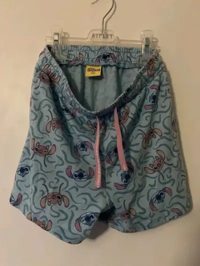 Polera y shorts infantil de Stitch y Angela - miniatura 4