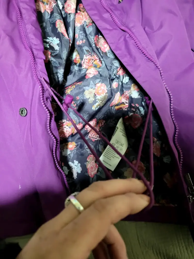 Chaqueta morada con diseño floral - 3