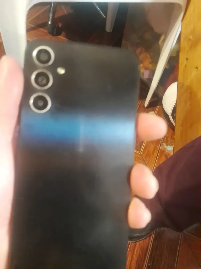Teléfono inteligente negro - 1