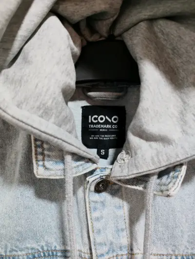 Chaqueta de mezclilla con capucha - miniatura 2