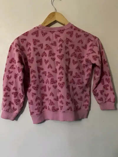 Polerón rosa con corazones - miniatura 2