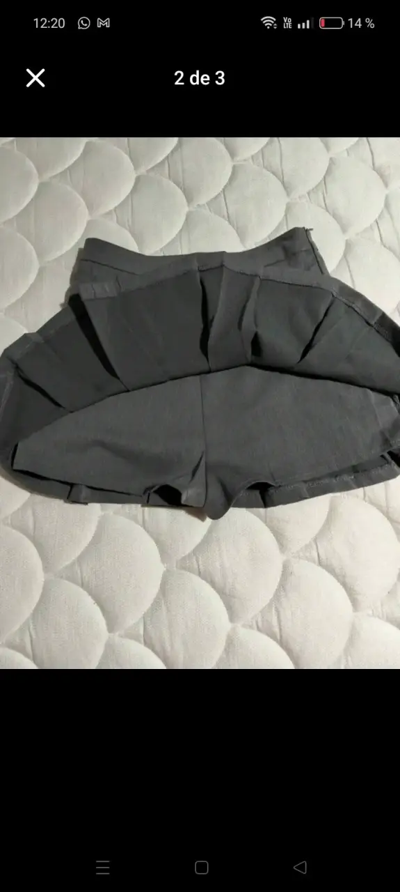 Falda corta gris plisada - 2