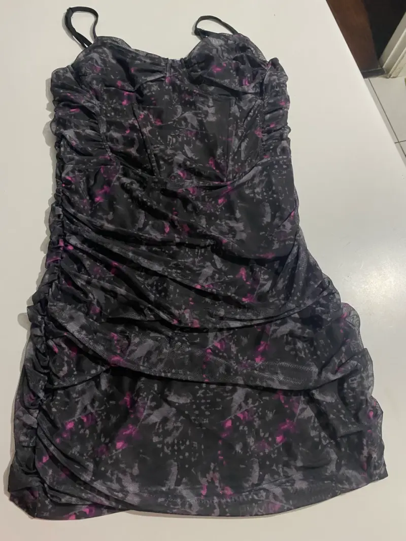 Vestido corto negro y rosa - 3