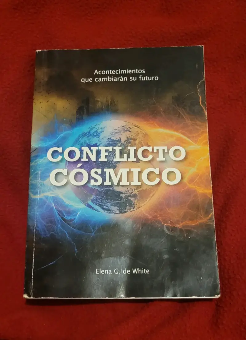 Libro 'Conflicto Cósmico' - 1