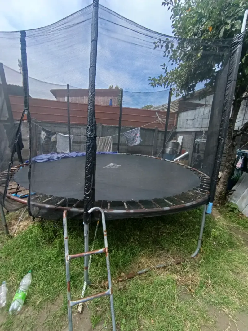 Trampolín con red de seguridad - 2