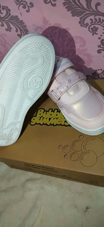 Zapatillas rosadas para niña - miniatura 3