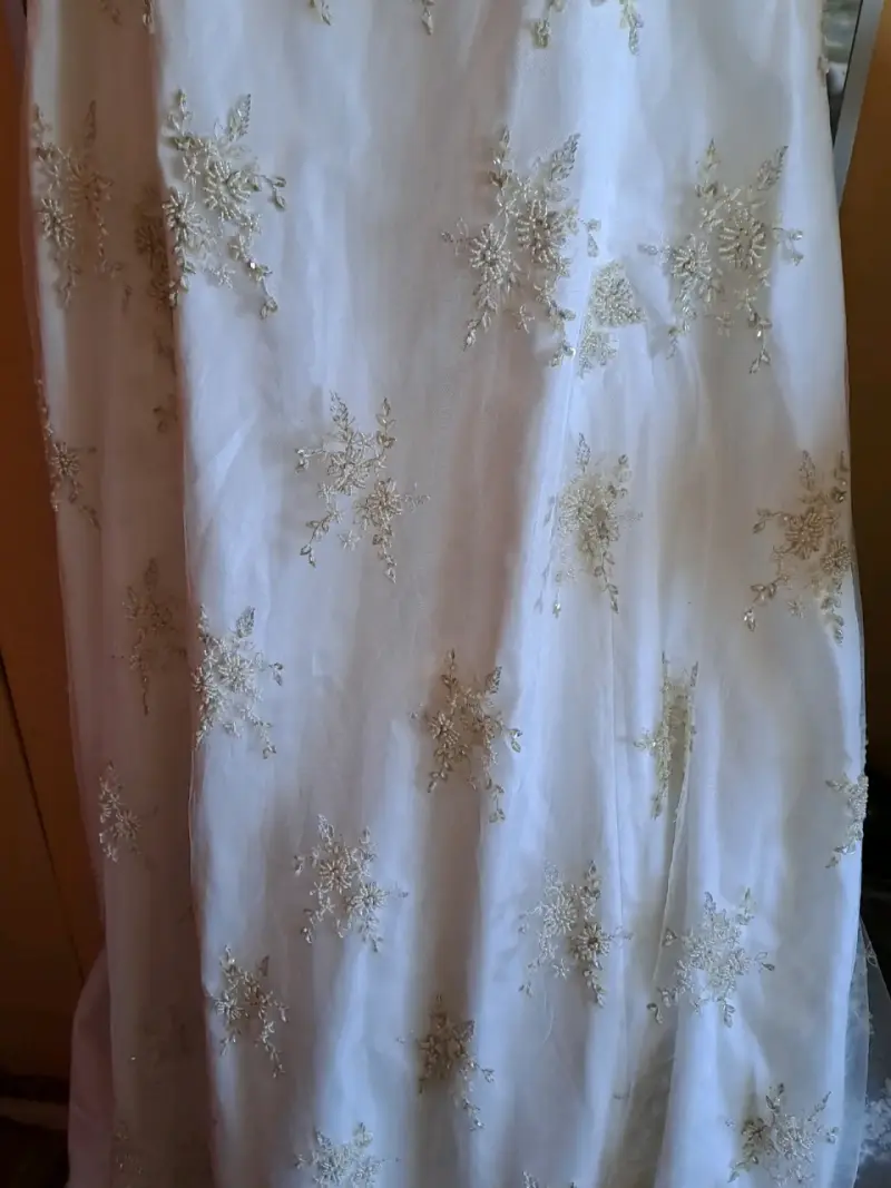 Vestido de novia bordado - 2