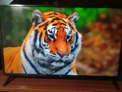 Smart TV LG 50 pulgadas 4k con Bluetooth - miniatura 4