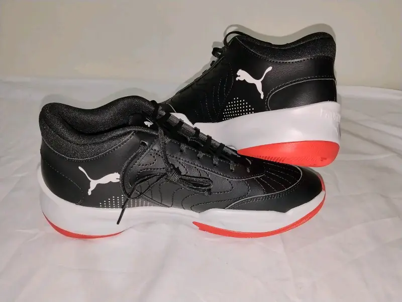 Zapatillas deportivas negras de adulto y blancas - 1