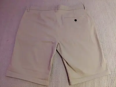 Short de hombre beige - miniatura 3