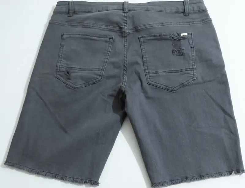 Short de mezclilla gris - 3