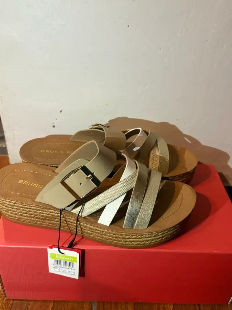 Sandalias doradas Bruno Rossi - 3