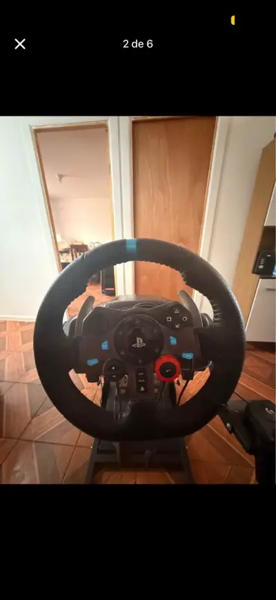 Volante Logitech con pedales - miniatura 2