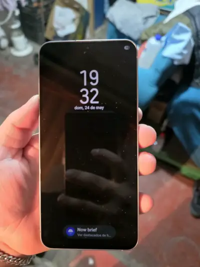 Samsung Galaxy negro impecable - miniatura 3