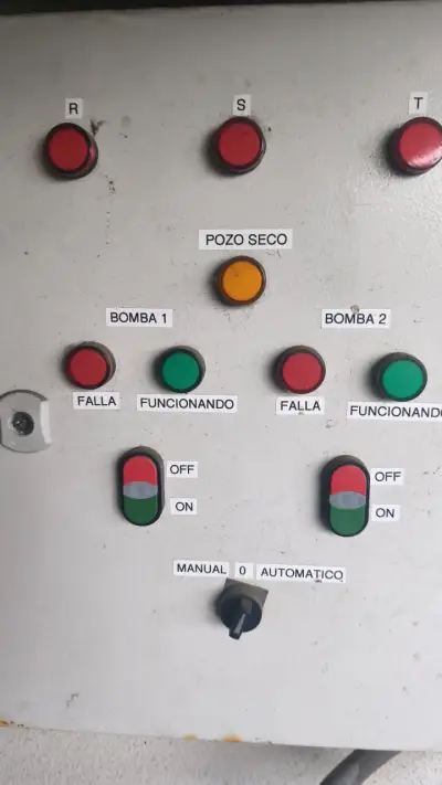 Tablero eléctrico controlador de bombas - miniatura 2
