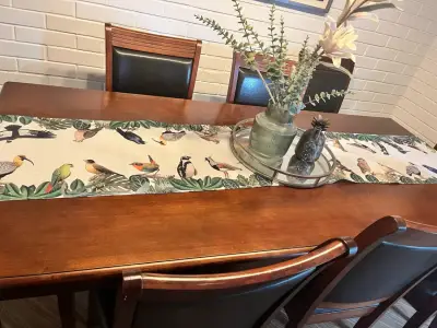 Mesa de comedor madera oscura - miniatura 1