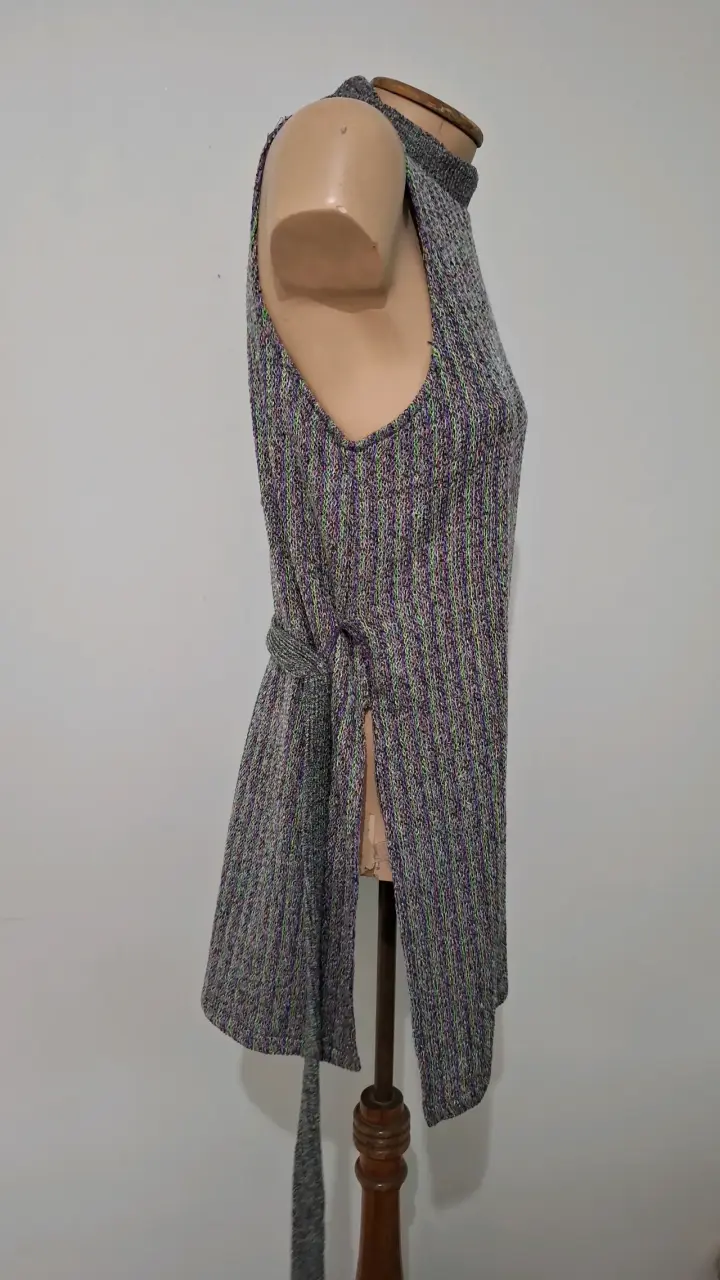 Vestido tejido sin mangas gris marca Zara - 2