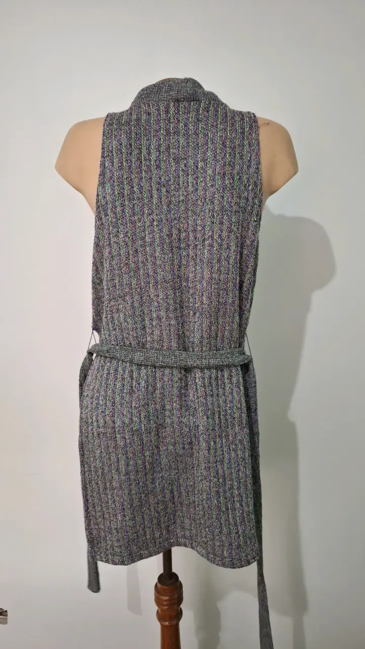 Vestido tejido sin mangas gris marca Zara - 3