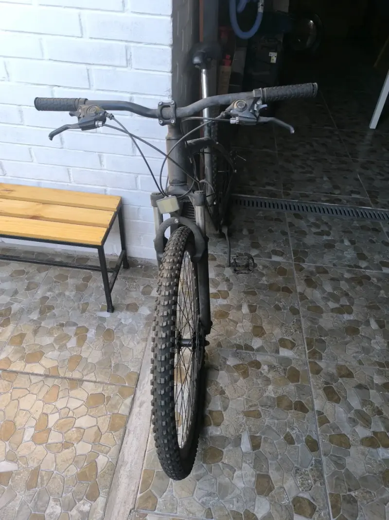 Bicicleta montaña negra - 6