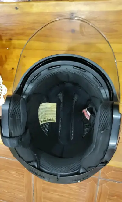 Casco moto negro y lila - miniatura 2