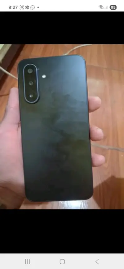 Celular smartphone negro - miniatura 1