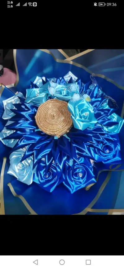 Ramo decorativo de rosas sintéticas - miniatura 4