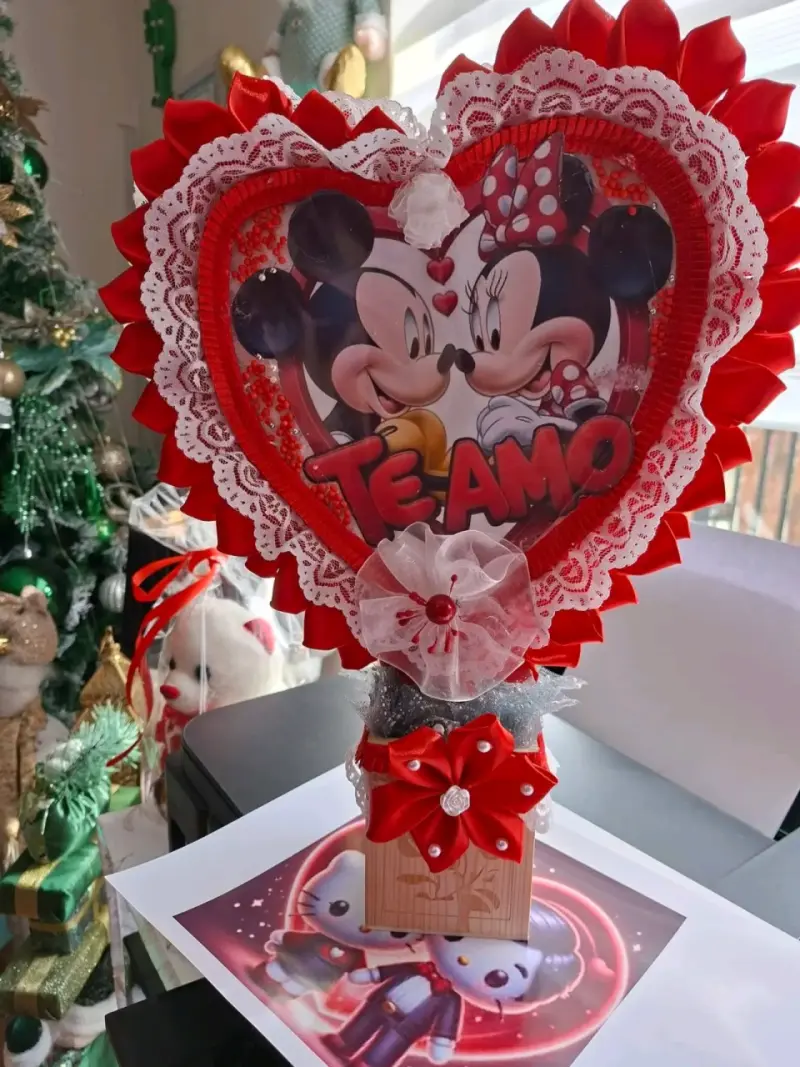 Ramo decorativo con diseño tierno - 4