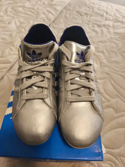Zapatillas Adidas Originales - miniatura 1