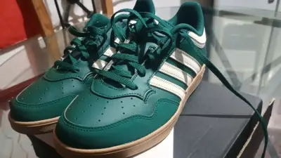 Zapatillas Adidas verde y blanco - miniatura 2