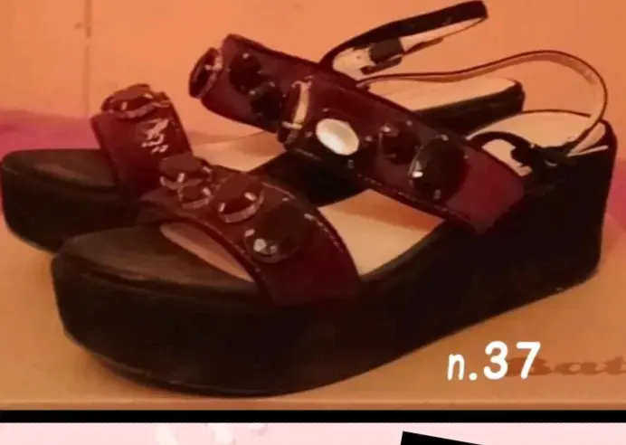 Sandalias plataforma color vino - 2