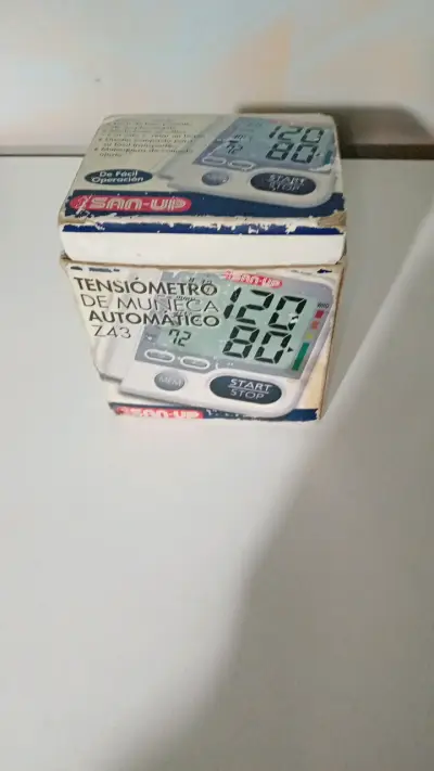 Tensiómetro de muñeca automático - miniatura 1