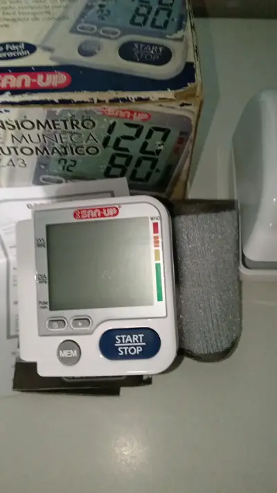 Tensiómetro de muñeca automático - miniatura 3