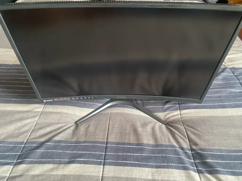Monitor curvo MSI 24 pulgadas 75hz 1ms - 1