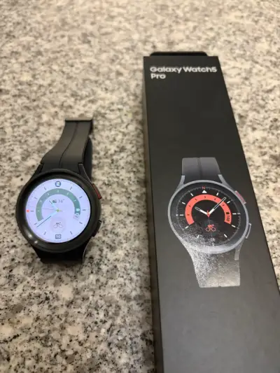 Samsung Galaxy Watch 5 Pro en caja - miniatura 1