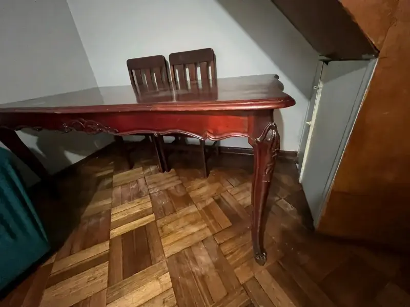 Mesa de comedor de madera - 2