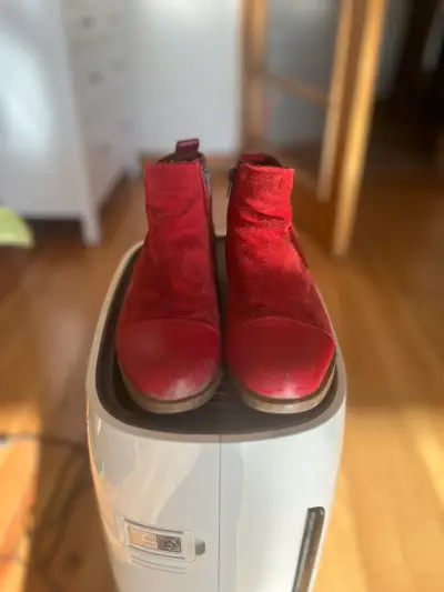Botines rojos de gamuza - miniatura 1