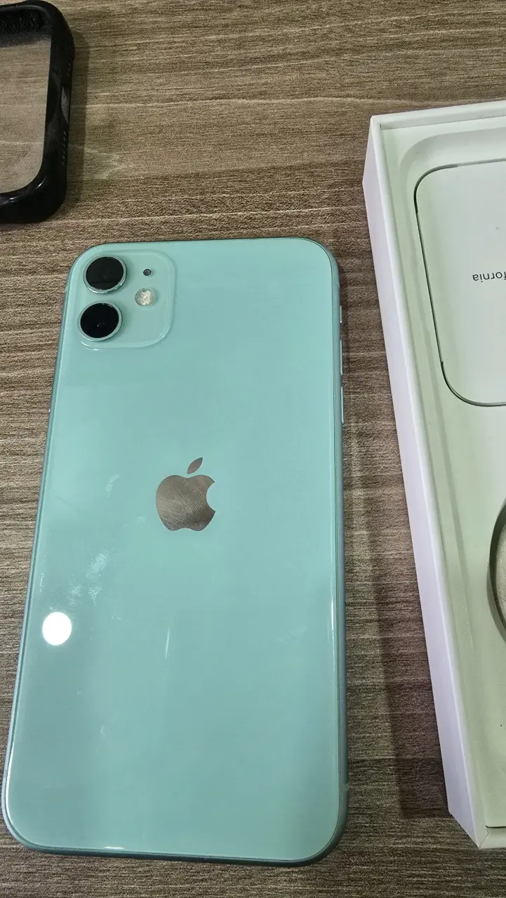 iPhone 11 128GB - 6