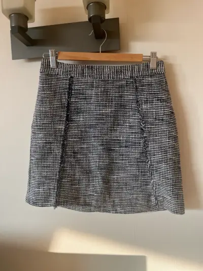Falda corta de tweed S - miniatura 1