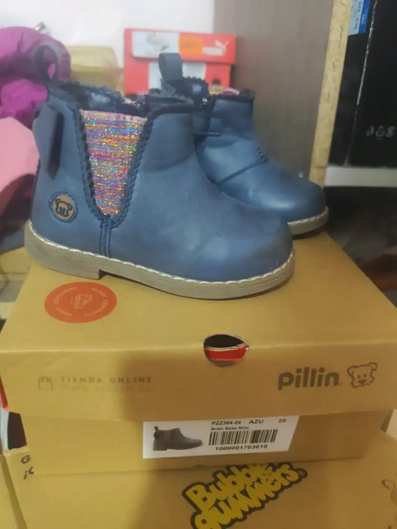 Botines azules para bebé