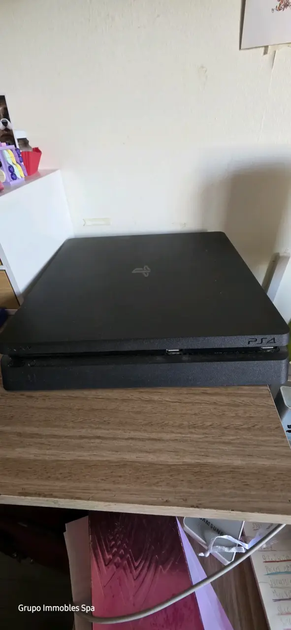 Consola PS4 negra usada - 1