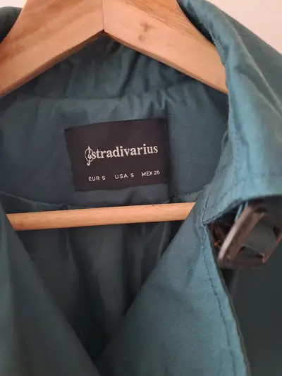 Abrigo trench verde Stradivarius - miniatura 3