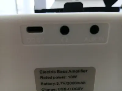 Amplificador Kokko KB-10 blanco para Bajo Potente - miniatura 4