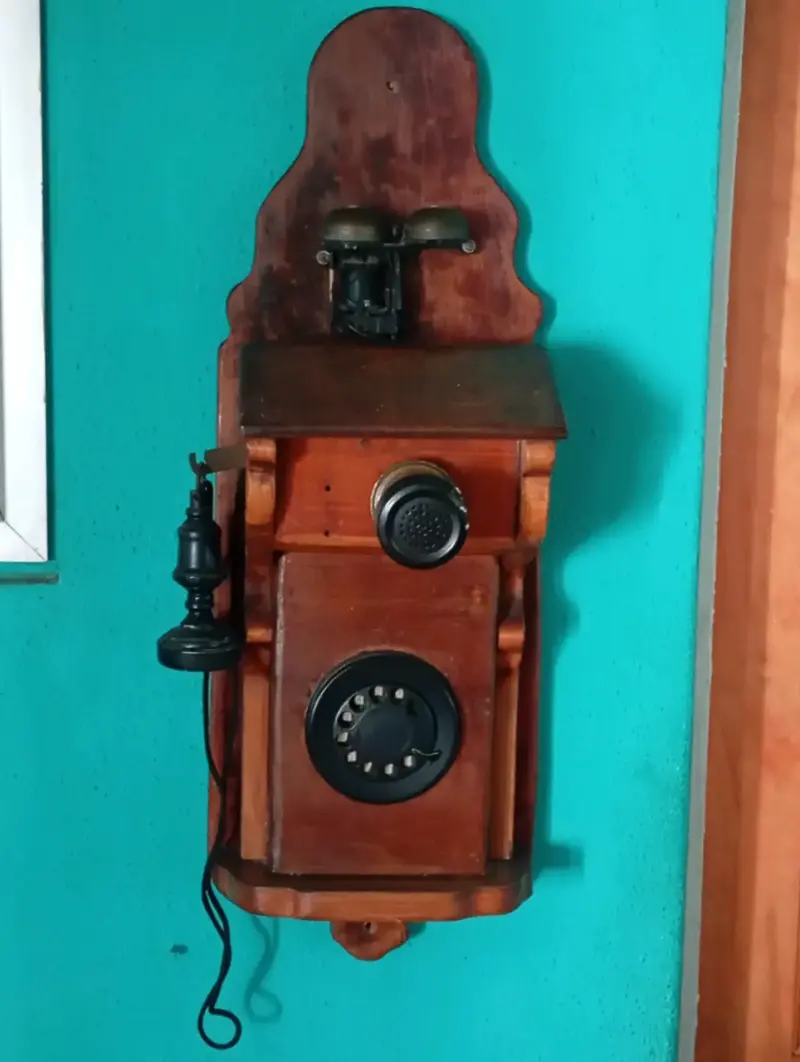 Teléfono vintage de pared - 3