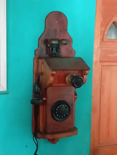 Teléfono vintage de pared - miniatura 5